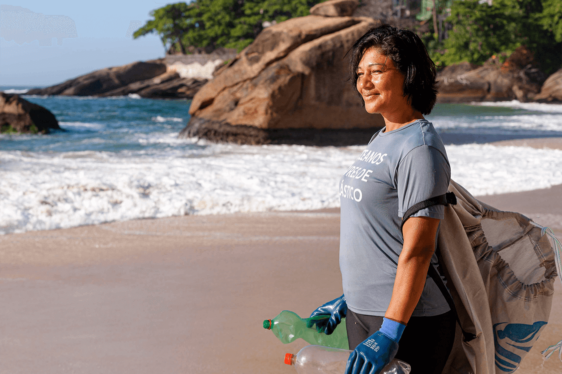 Collecting plastic on the beach